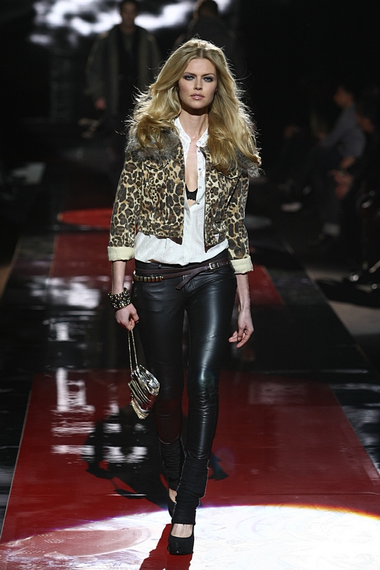 Guess AW2011